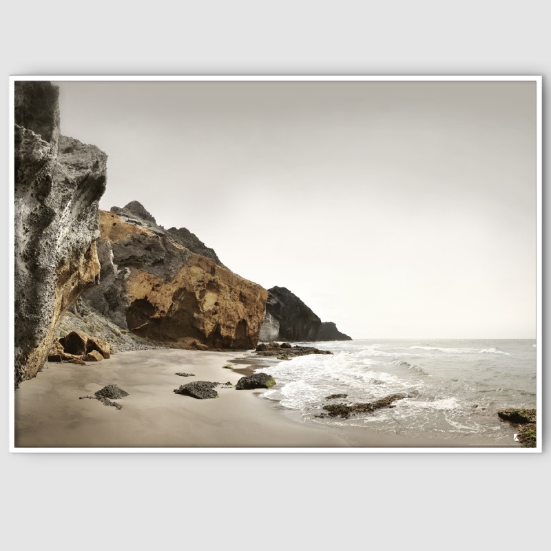 Póster fotográfico en papel ecológico texturizado de laas calas del barronal en tonos tierras. Cabo de Gata. Lokoloko